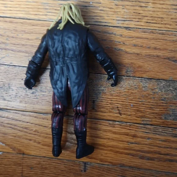 WWE Wrestlemania 37 The Fiend Bray Wyatt Action Figure Posable 6 in Collectible - Picture 2 of 2